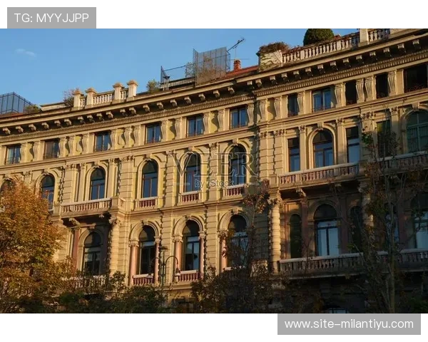 米兰历史文化：从中世纪到现代的城市变迁与发展